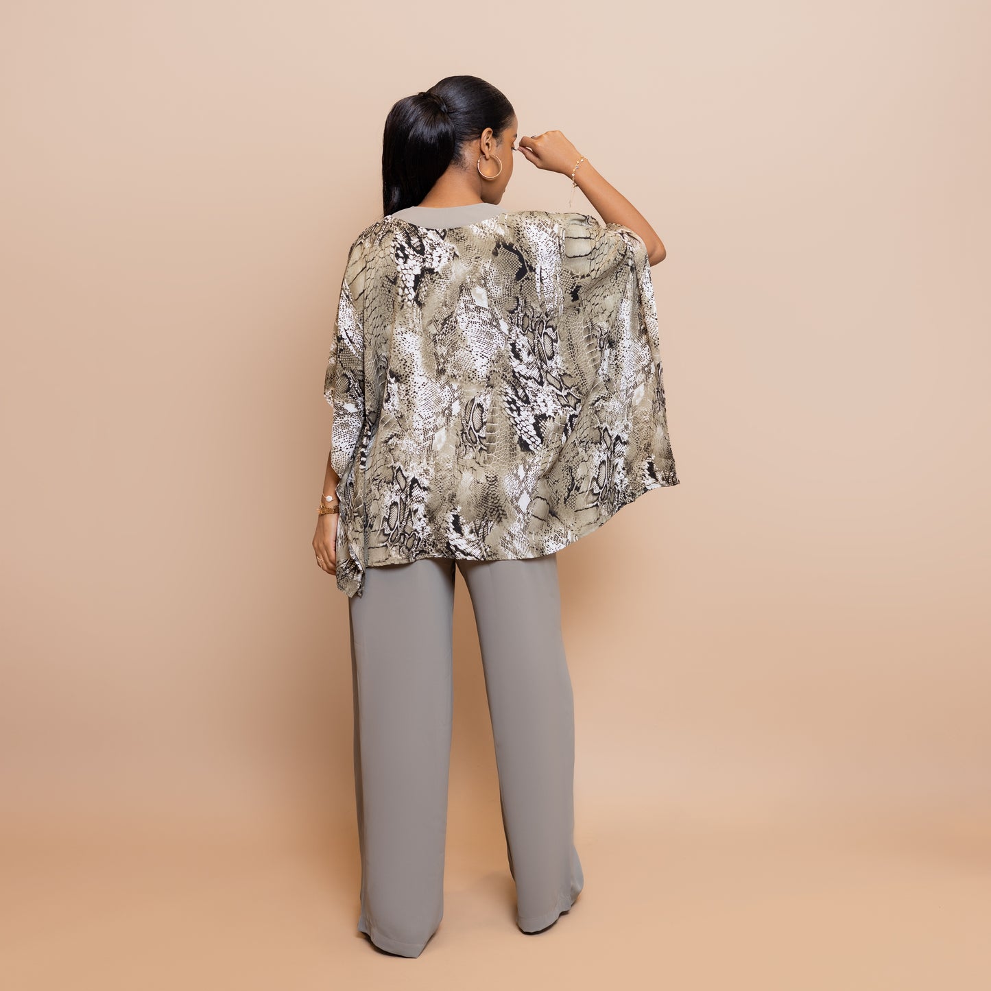Two-Piece Set with Contrast Trim - Sandstone Snake Print