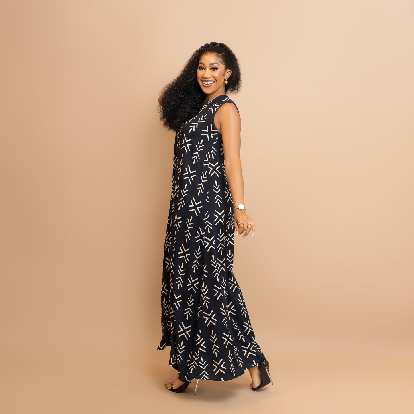 Nia Sleeveless Maxi Dress – Black