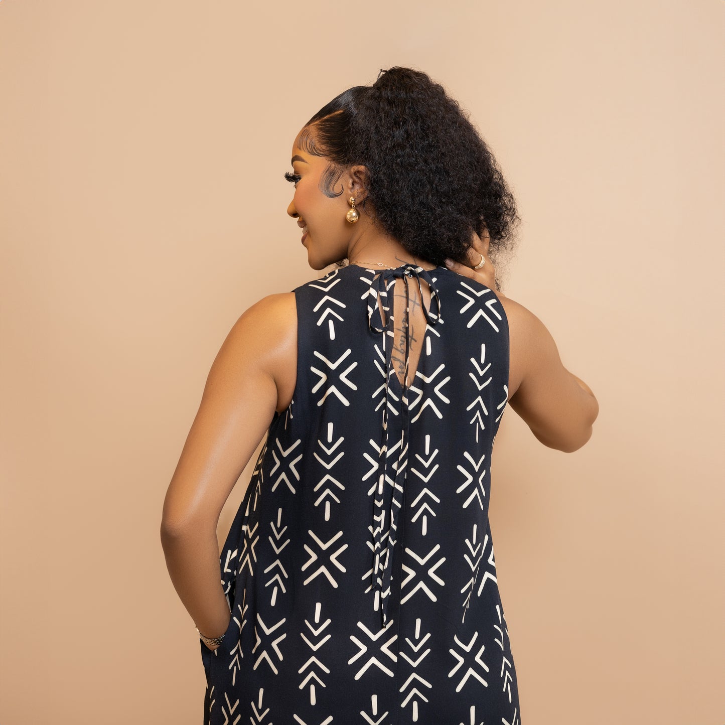 Nia Sleeveless Maxi Dress – Black