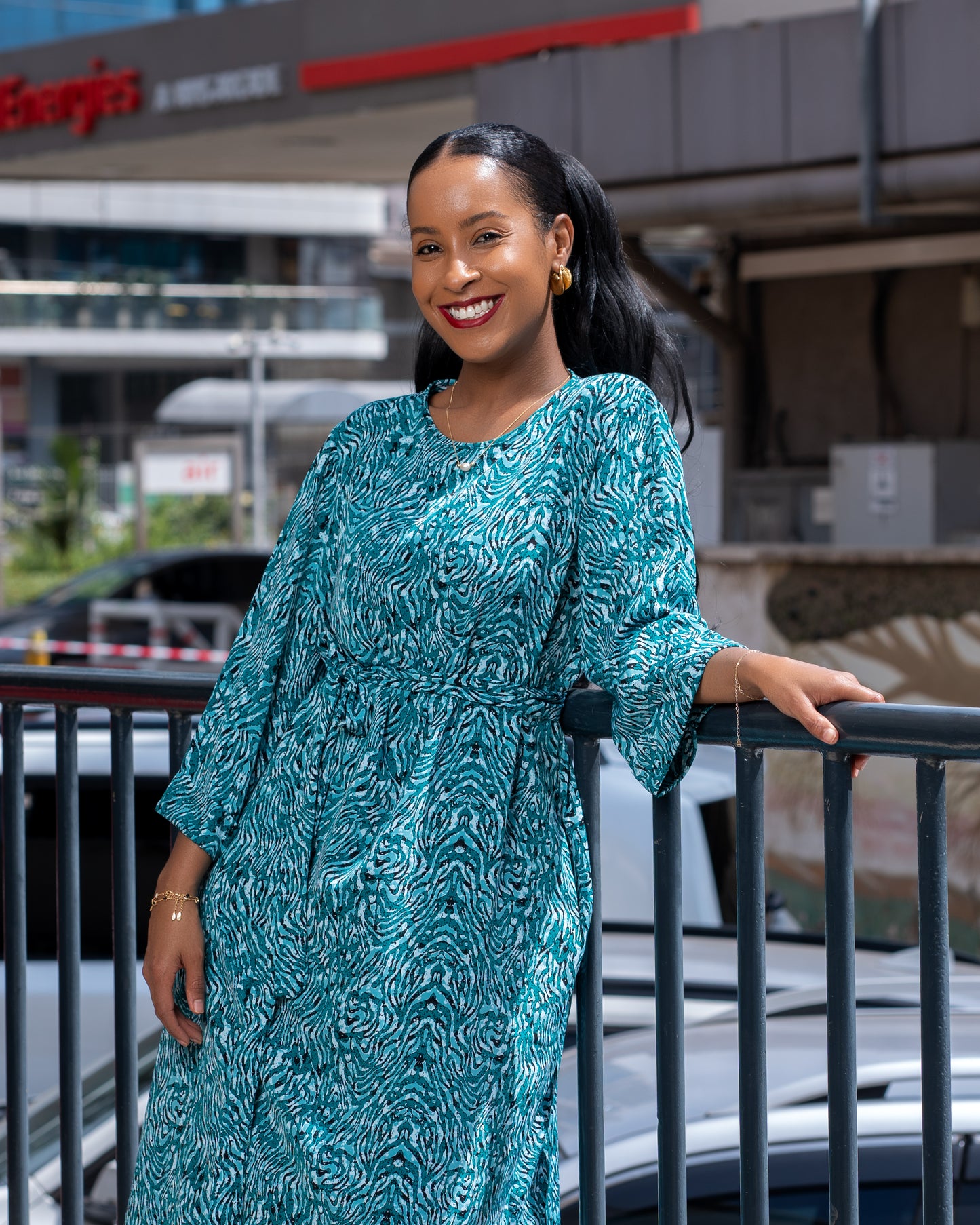 Round Neck Belted Maxi Dress - Turquoise Abstract Ripple