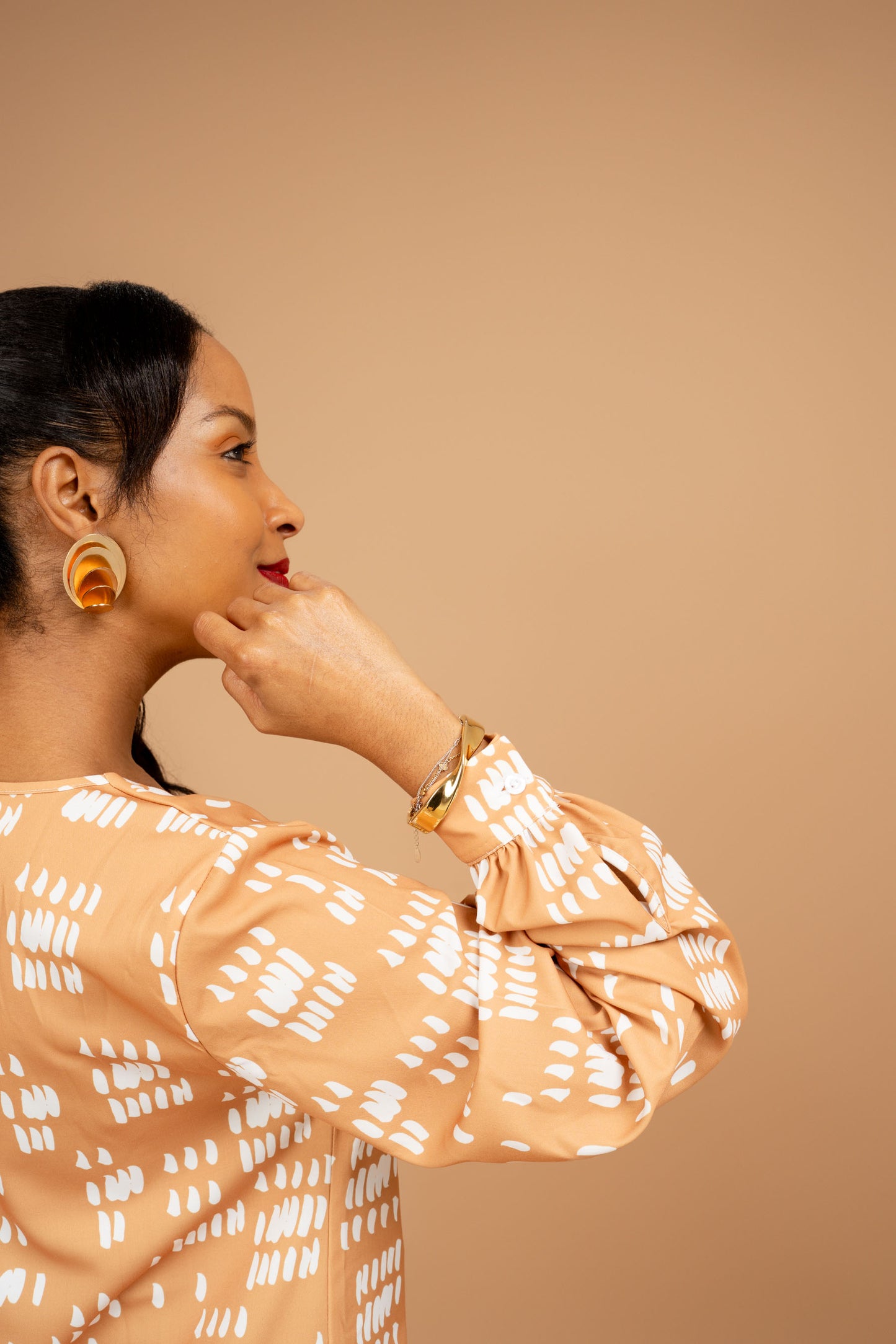Nia Long Sleeve Shift Dress – Mustard