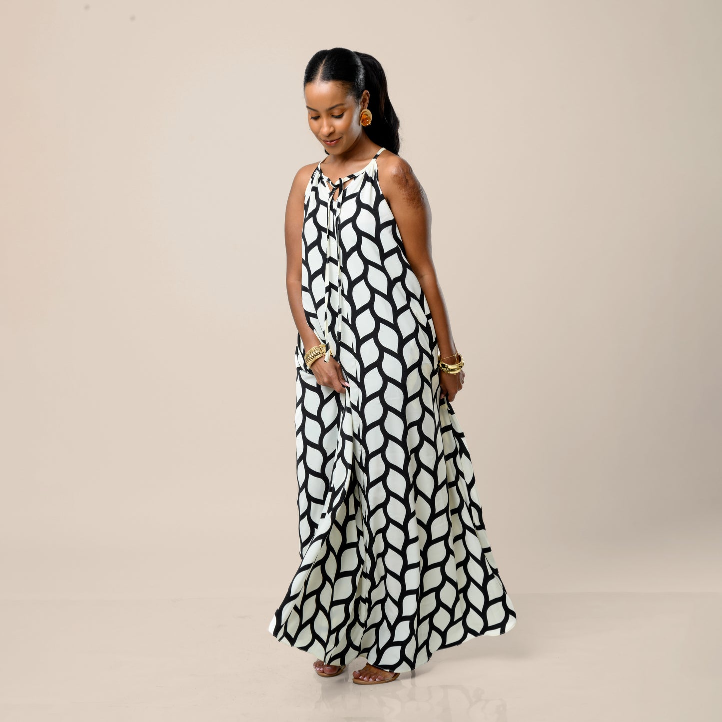 Sleeveless Maxi Dress - Abstract Wave