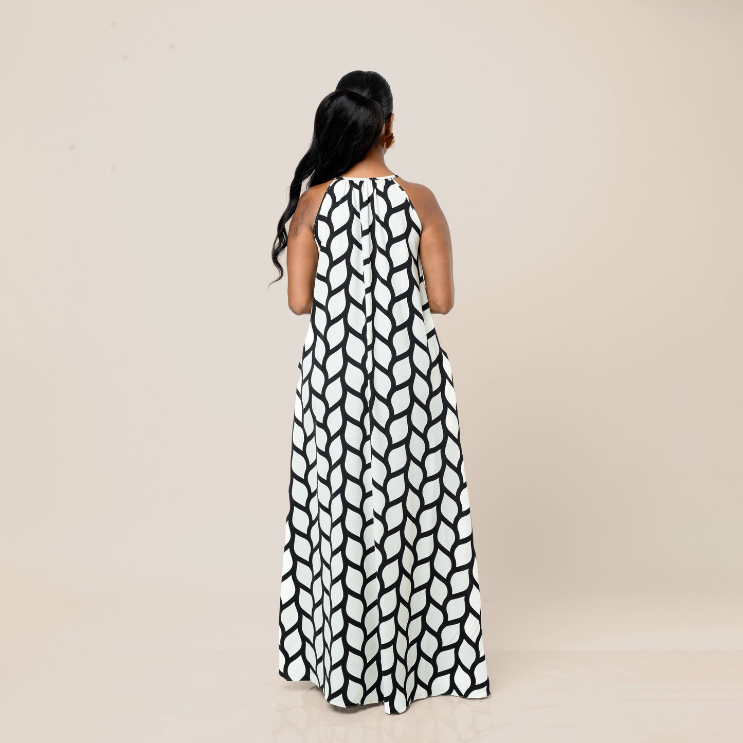 Sleeveless Maxi Dress - Abstract Wave